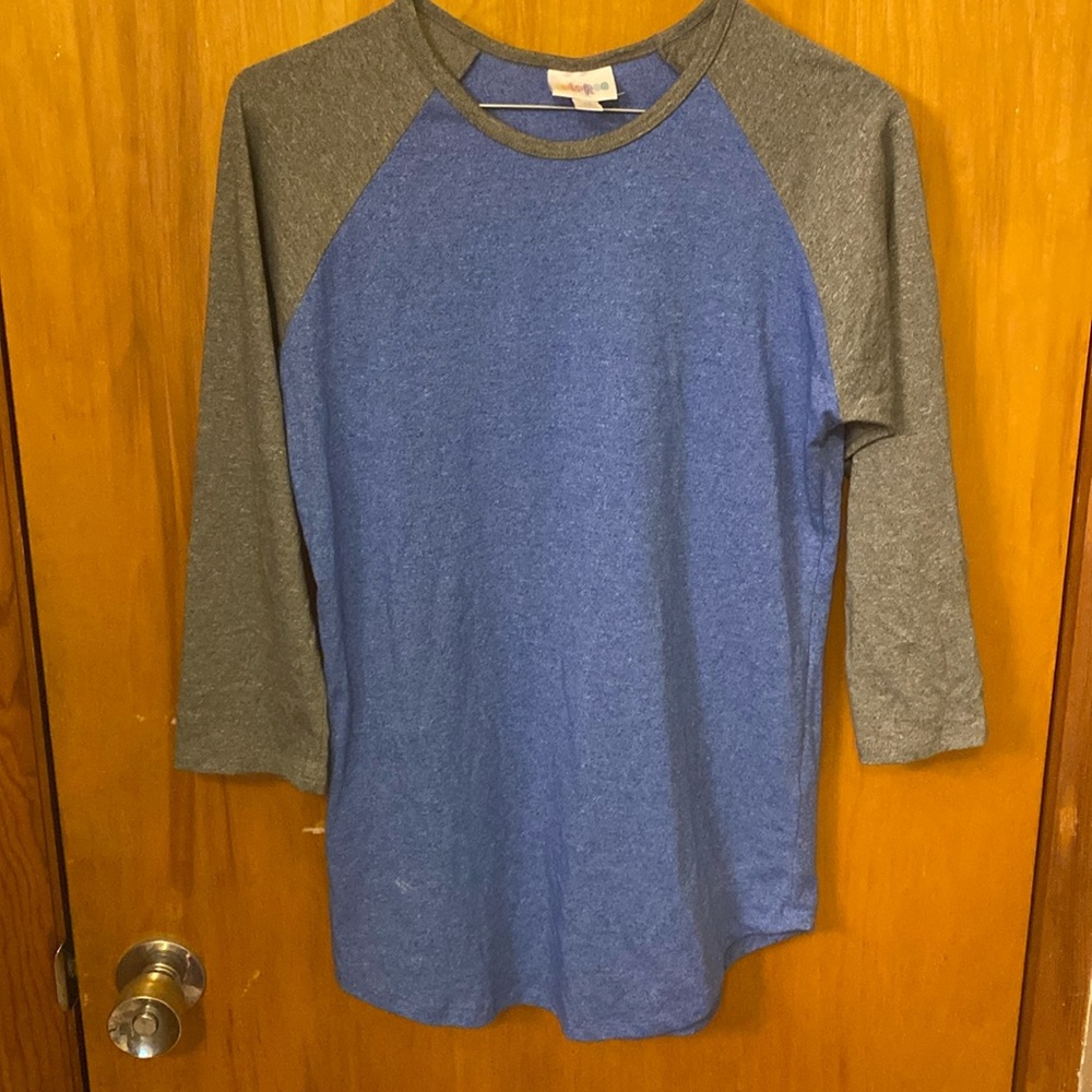 LuLaRoe Ragland T
Blue and gray